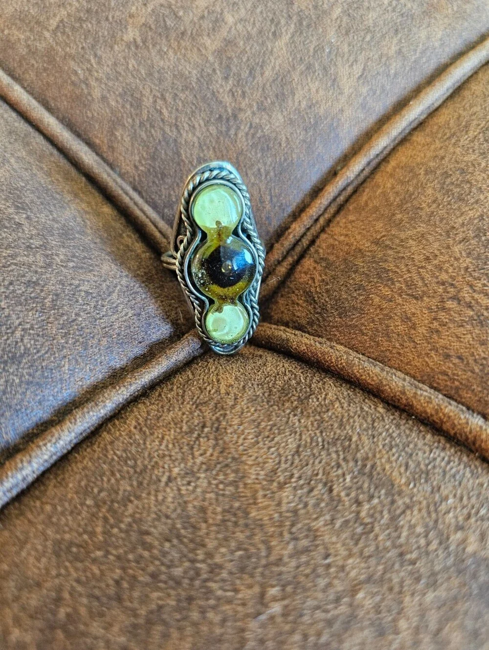 Vtg Mid Century bohemian-style artisan Southwestern Style Ring Sz 7.5